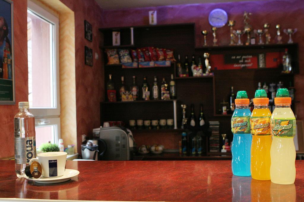 Hotel Pamira Sibiu Extérieur photo
